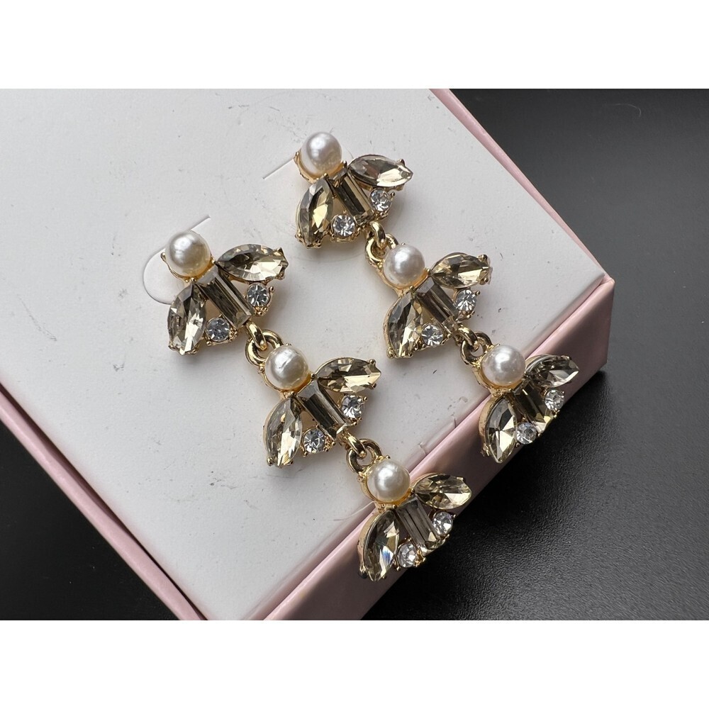 Crystal and Pearl Drop Earrings